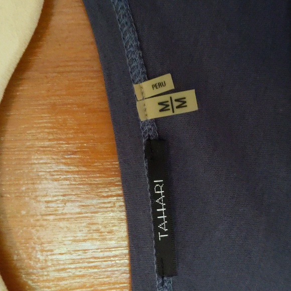 Tahari shirt - Picture 2 of 3